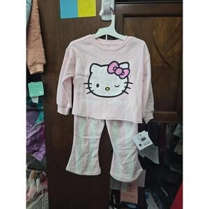 2t brand new hello.Kitty outfit item 635
